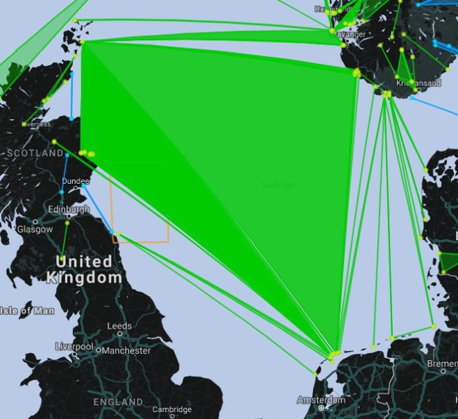 photo5868221161375116675